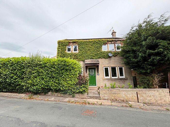 3 Bedroom Detached House To Rent In Main Street, Cottingley, Bingley, West Yorkshire, BD16