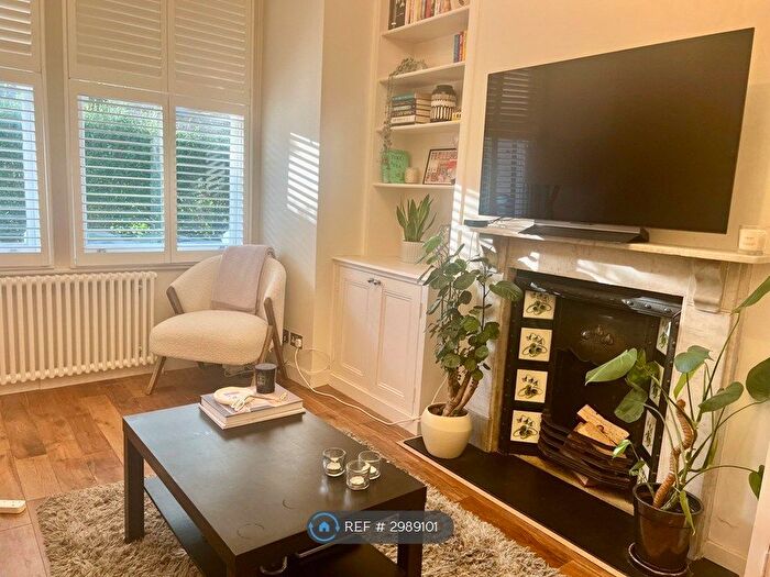 2 Bedroom Flat To Rent In Klea Avenue, London, SW4