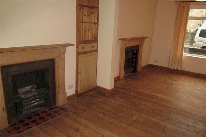 3 Bedroom Semi-Detached House To Rent In Brunant Road, Gorseinon, Swansea, SA4