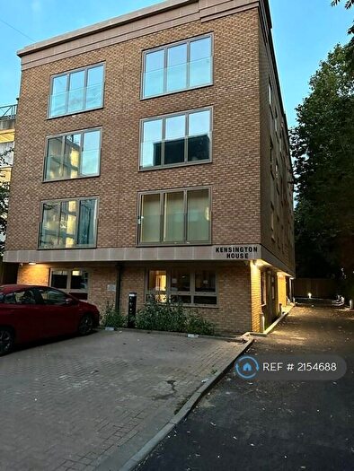 1 Bedroom Flat To Rent In Kensington House, Slough, SL1