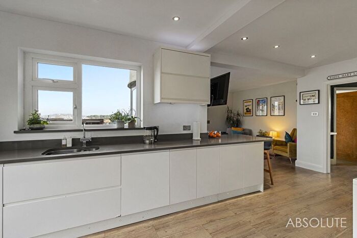 4 Bedroom Detached House For Sale In Upper Headland Park Road, Preston, TQ3