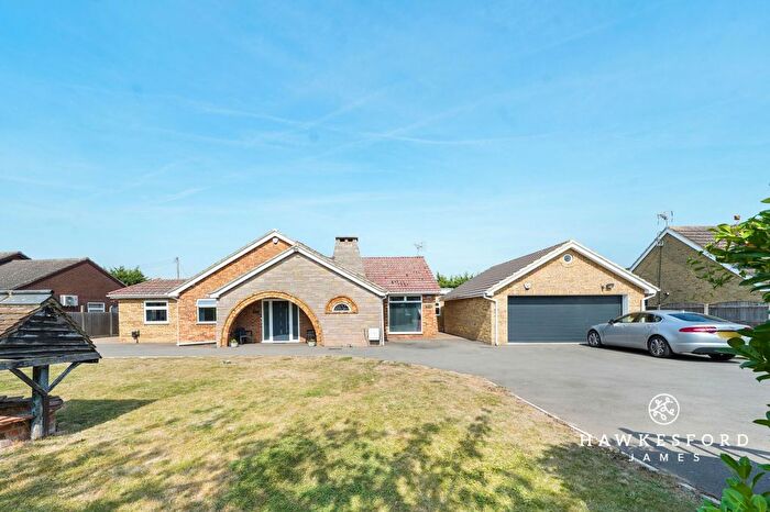 4 Bedroom Detached Bungalow For Sale In Grovehurst Road, Iwade, ME9