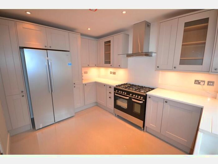 4 Bedroom Detached House To Rent In Bird In Hand Lane, Sonning Common, Reading, RG4