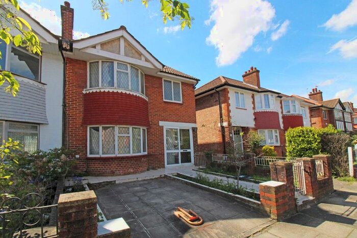 4 Bedroom Semi-Detached House To Rent In Gibbon Road, London, W3