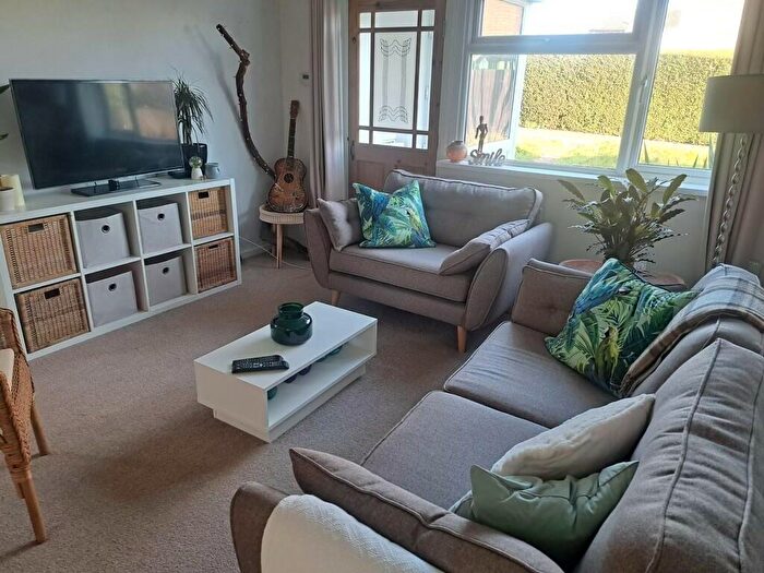 1 Bedroom Flat To Rent In Mathew Walk, Danescourt, CF5