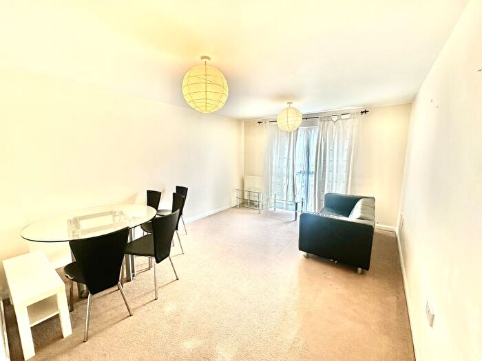 1 Bedroom Flat To Rent In Friars Close, Ilford, IG1