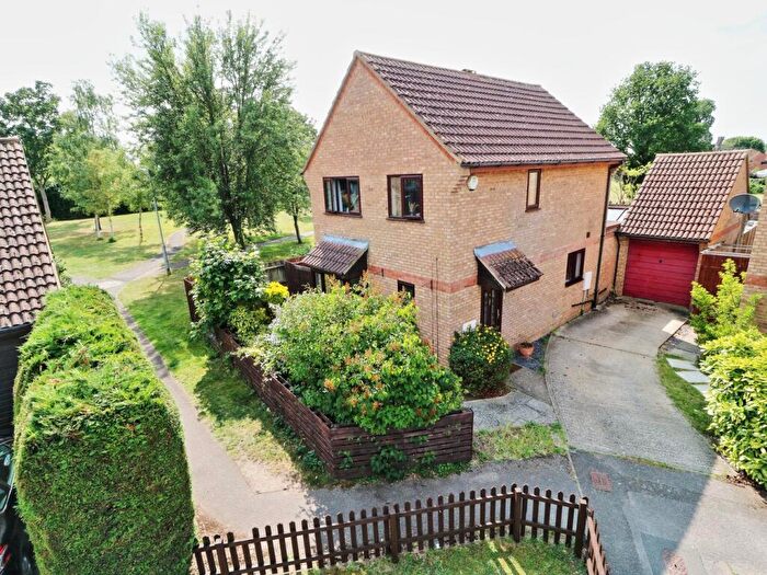 4 Bedroom Detached House For Sale In Manor Park, St Neots, PE19