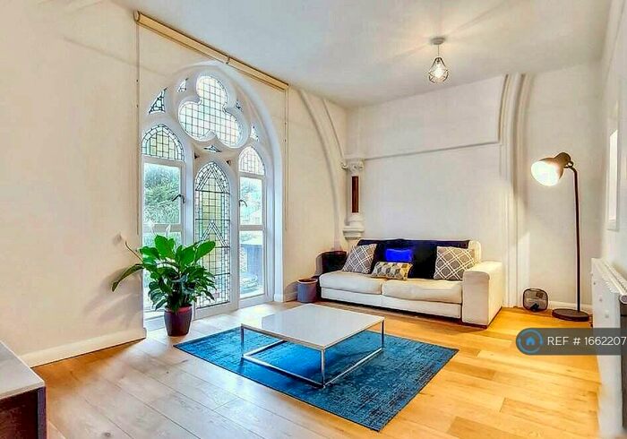 1 Bedroom Flat To Rent In Old Church Court, London, N4
