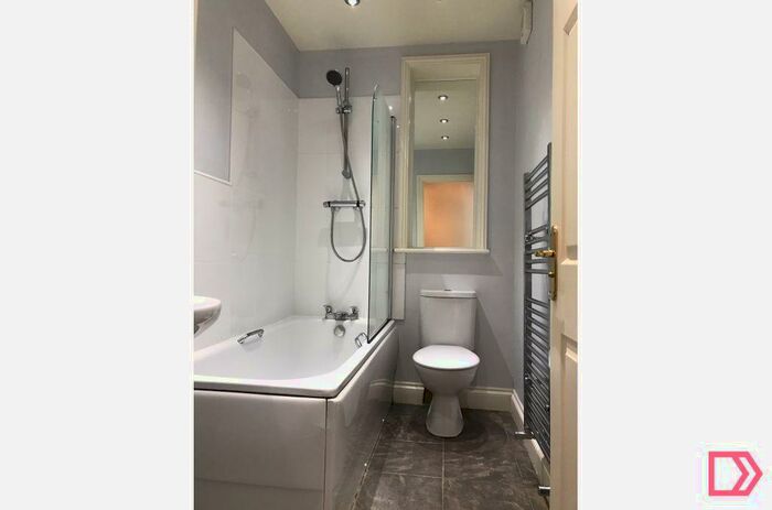 1 Bedroom Flat To Rent In Upperton Road, Eastbourne, East Sussex, BN21