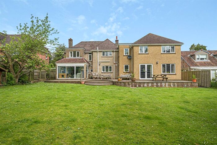 6 Bedroom Detached House For Sale In Lyme Road, Crewkerne - Must Be Viewed, TA18