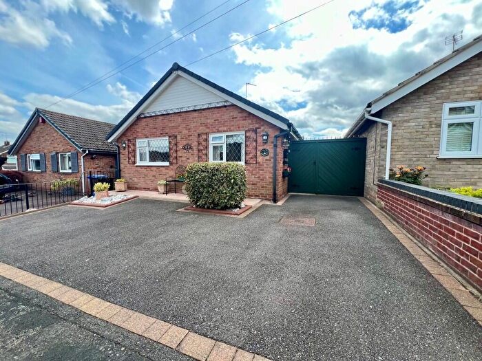 2 Bedroom Detached Bungalow For Sale In Kedleston Close, Allestree, Derby, Derby City, DE22