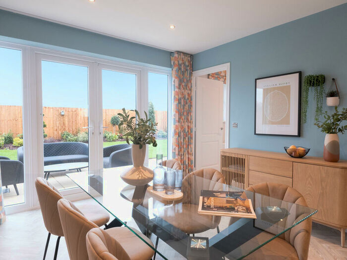 4 Bedroom Detached House For Sale In Marrelsmoor Avenue, Waterlooville, Hampshire, PO7