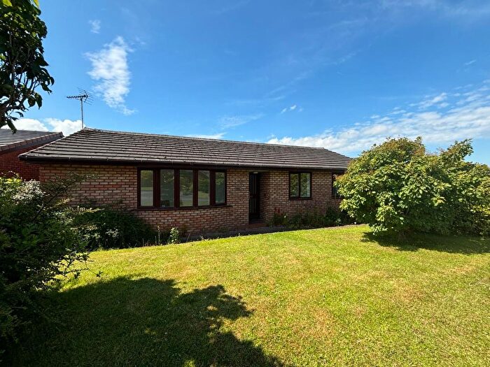 3 Bedroom Bungalow To Rent In Warren Way, Tarporley, CW6
