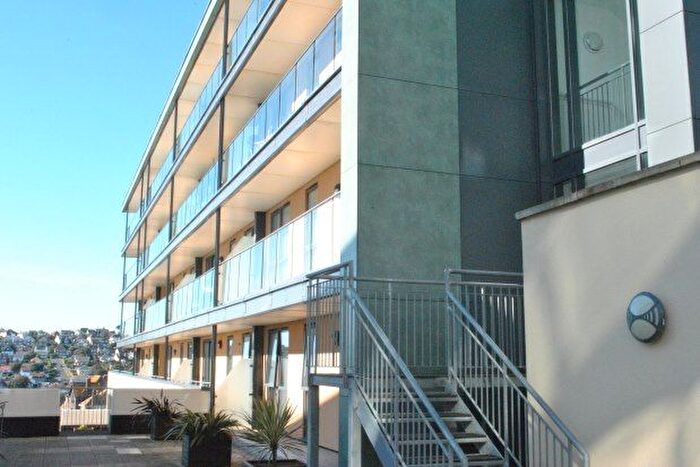 2 Bedroom Flat To Rent In Ionian Heights, Brighton, BN2