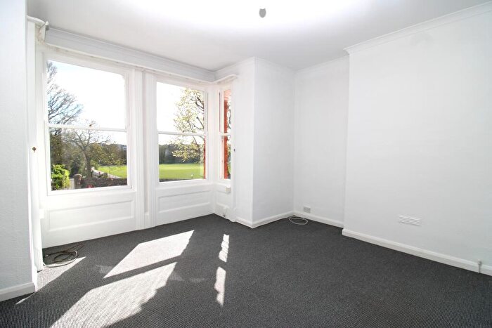 2 Bedroom Flat To Rent In Preston Drove, Brighton, BN1