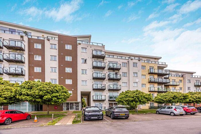 2 Bedroom Apartment To Rent In Gisors Road, Southsea, PO4