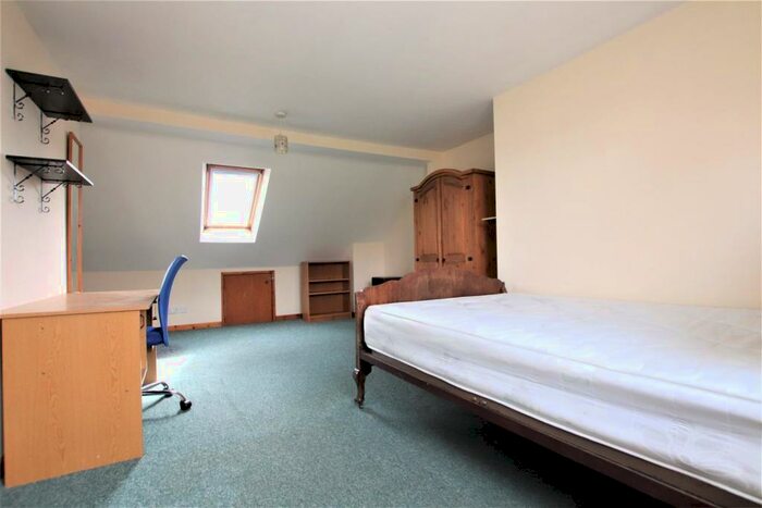 4 Bedroom Terraced House To Rent In Millmead Road, Bath, BA2