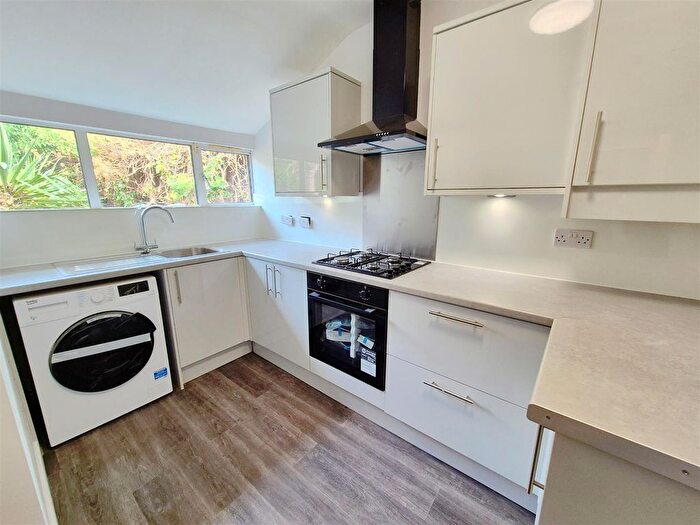 2 Bedroom Flat To Rent In St Johns Road, Ground Floor Flat, TW7