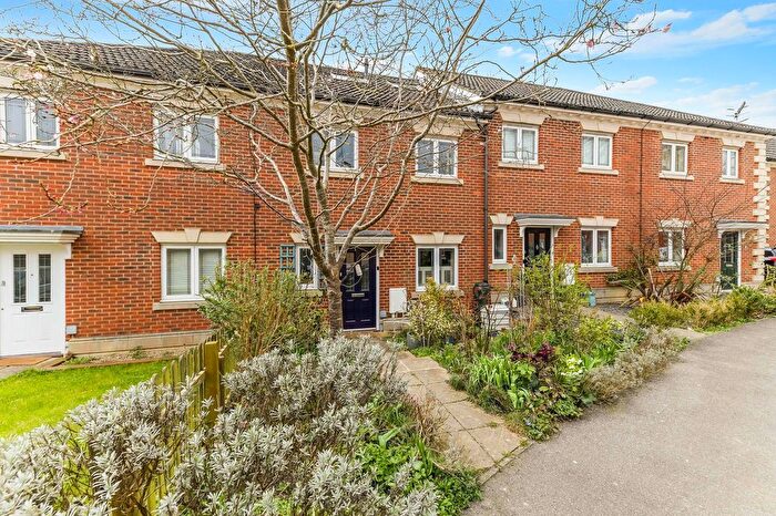 3 Bedroom Terraced House For Sale In Juniper Close, Oxted, RH8