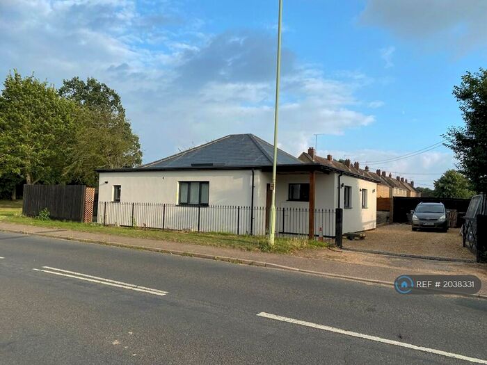 3 Bedroom Bungalow To Rent In College Heath Road, Mildenhall, Bury St. Edmunds, IP28