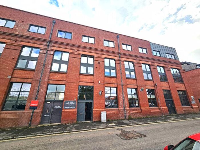 2 Bedroom Apartment To Rent In Cigar Factory, Raleigh Road, Southville, Bristol, BS3
