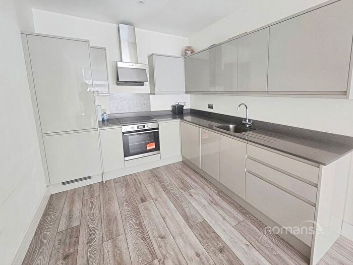 1 Bedroom Flat To Rent In Farnham Road, Slough, Berkshire, SL1