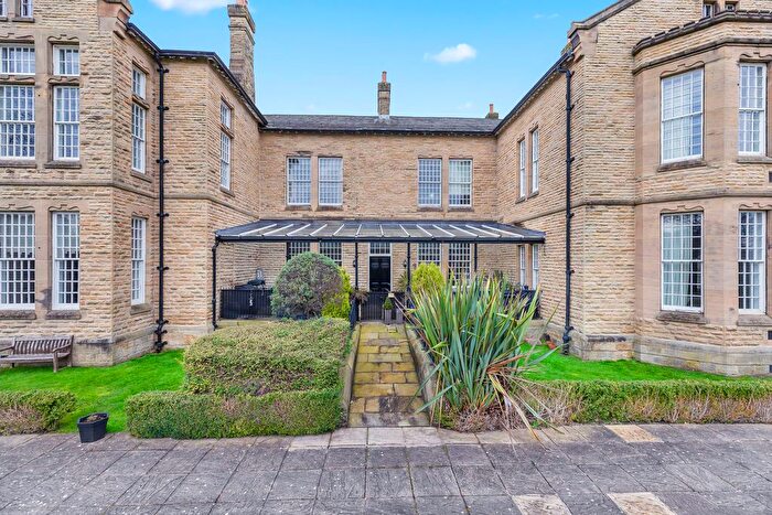 4 Bedroom Terraced House For Sale In Aysgarth Court, Menston, LS29