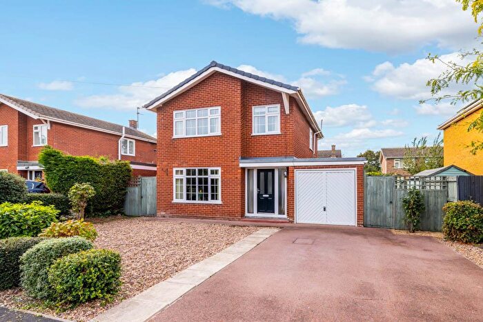 3 Bedroom Detached House For Sale In Orchard Close, Donington, PE11