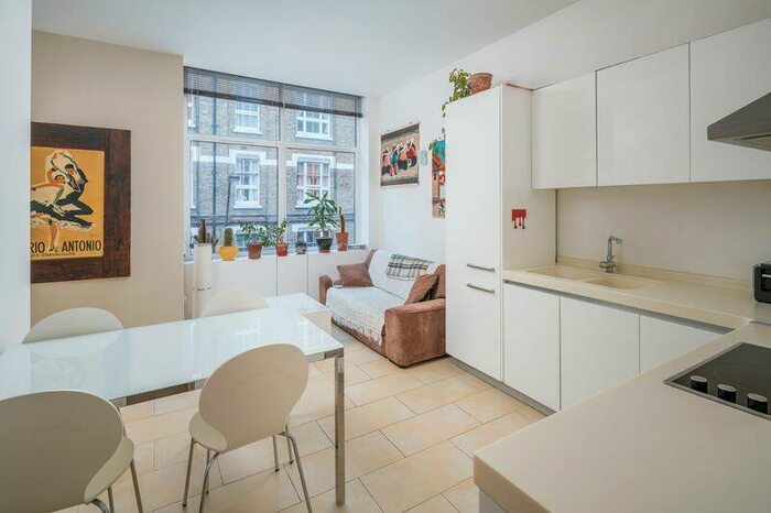 1 Bedroom Flat To Rent In Laystall Street, London, EC1R
