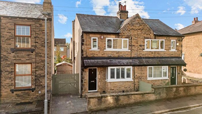 2 Bedroom Semi-Detached House For Sale In Carr Street, Brighouse, HD6