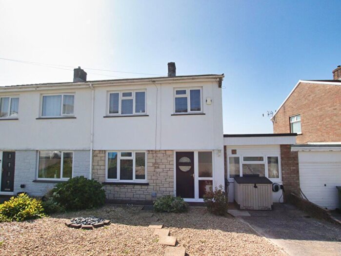 3 Bedroom Semi-Detached House For Sale In Westhill Drive, Llantrisant Pontyclun, CF72
