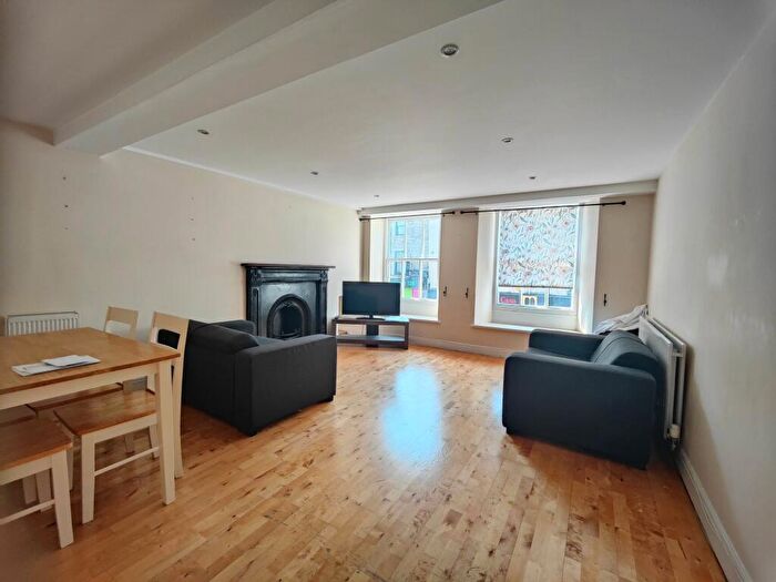 2 Bedroom Flat To Rent In Stricklandgate, Halls Yard Stricklandgate, LA9