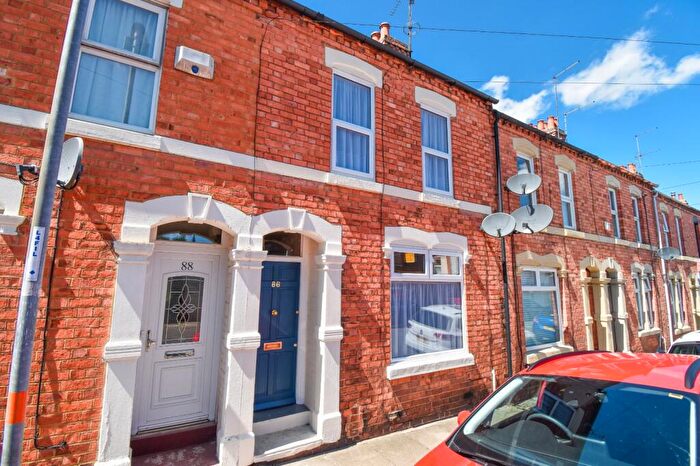 3 Bedroom Terraced House To Rent In Oxford Street, Northampton, NN4