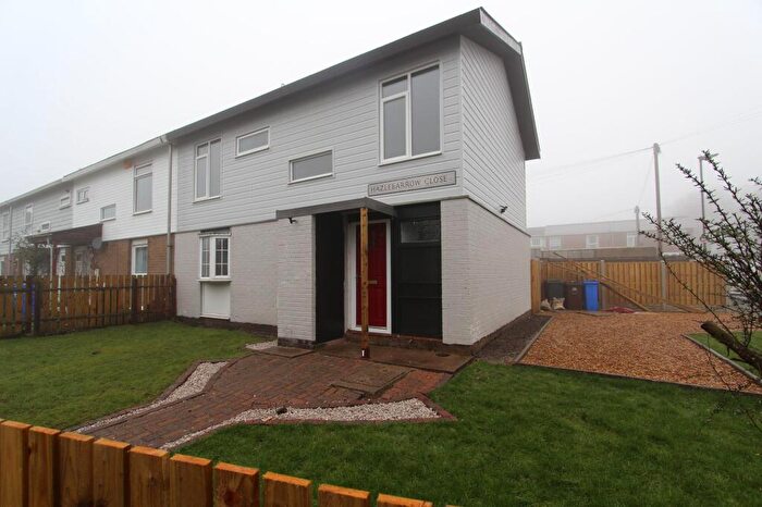 4 Bedroom End Of Terrace House To Rent In Hazlebarrow Close, Sheffield, S8