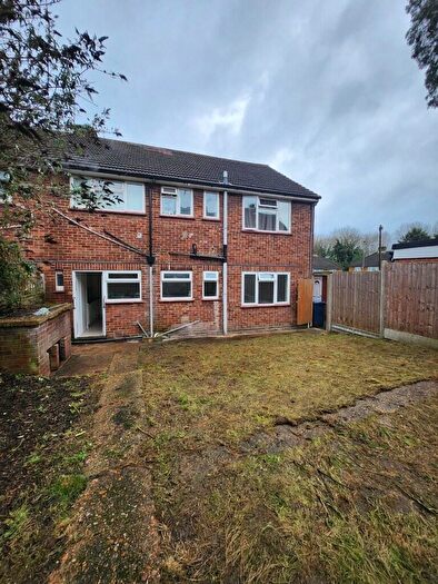 2 Bedroom Semi Detached House To Rent In Edgware, HA8
