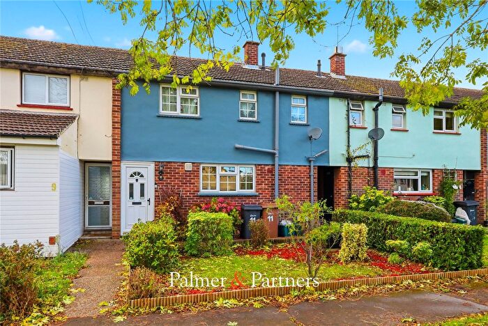 3 Bedroom Terraced House For Sale In Pennine Road, Chelmsford, Essex, CM1