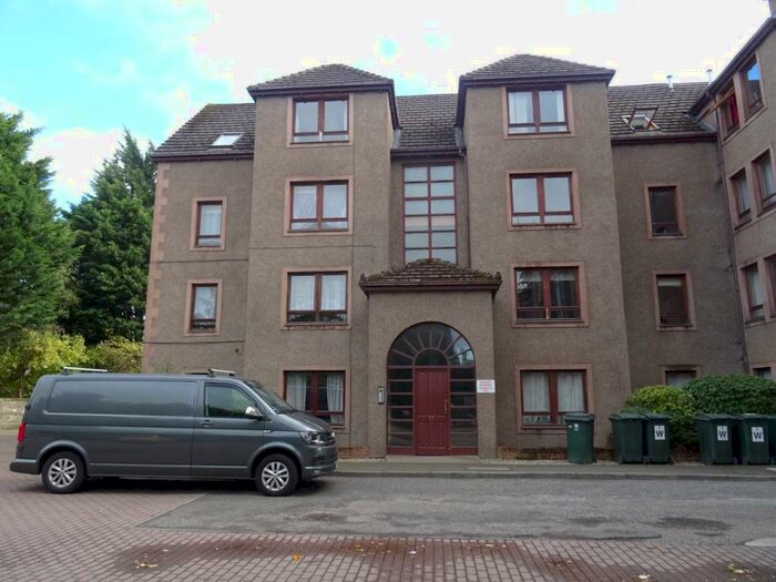 2 Bedroom Flat To Rent In Dunkeld Road, Perth, PH1