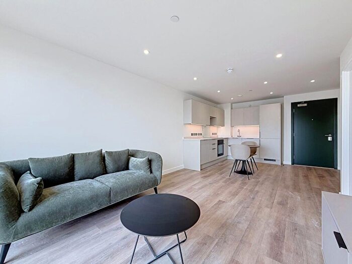 1 Bedroom Apartment To Rent In Anchor Works, Dumballs Road, Cardiff, CF10