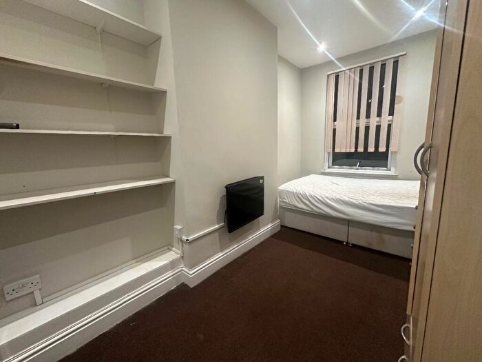 3 Bedroom Flat To Rent In Wilbraham Road, Chorlton, Manchester, M21