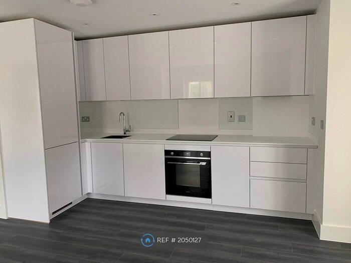 1 Bedroom Flat To Rent In Scotts Lane, Bromley, BR2