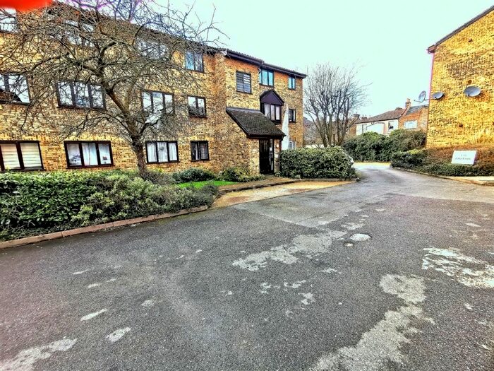 1 Bedroom Flat To Rent In Baker Court, South Birkbeck Road Leytonstone, London, E11
