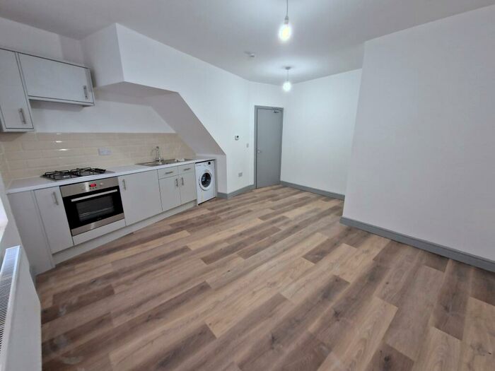 1 Bedroom Apartment To Rent In Cape Hill, B66