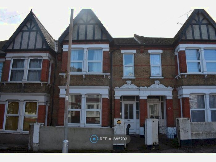 6 Bedroom Semi-Detached House To Rent In Heygate Avenue, Southend-On-Sea, SS1