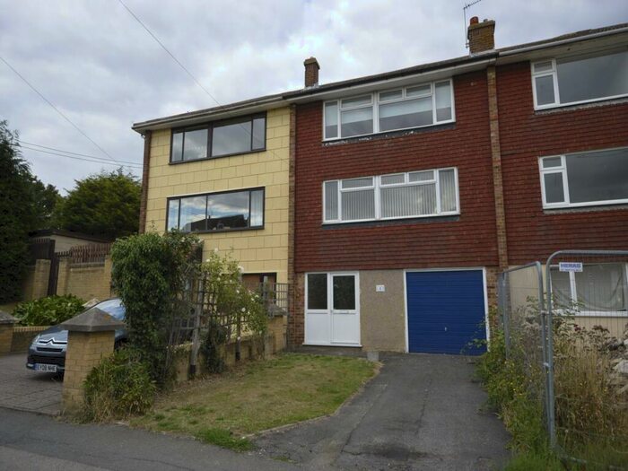 3 Bedroom House To Rent In Bells Lane, Hoo, Rochester, Kent, ME3