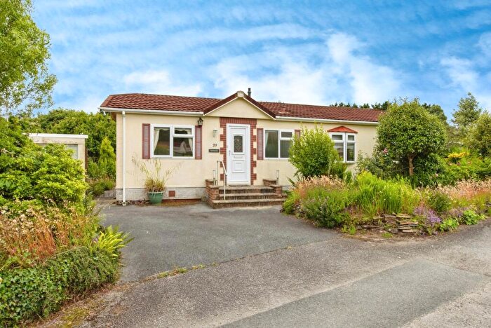 2 Bedroom Bungalow For Sale In Tregainlands Park, Washaway, Bodmin, Cornwall, PL30