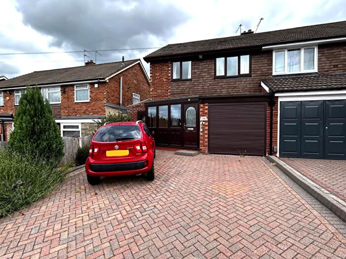 3 Bedroom Semi-Detached House For Sale In Richmond Street, Halesowen, Dudley, B63