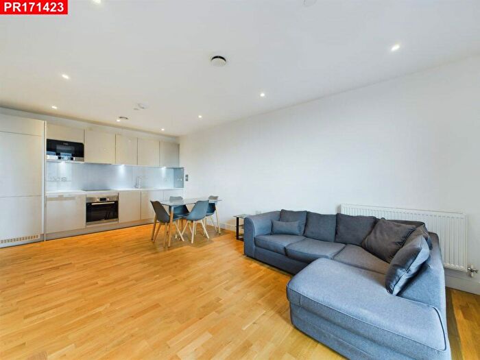 1 Bedroom Flat To Rent In Station Road, Lewisham, – Bedroom Flat, SE13