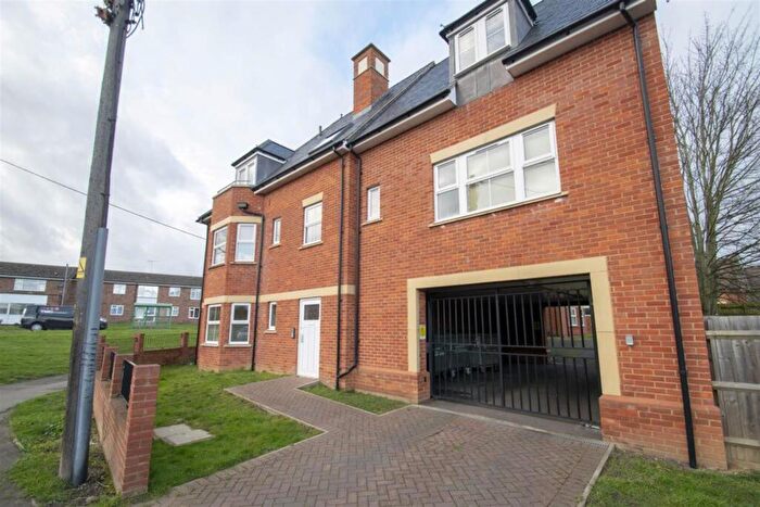 2 Bedroom Flat To Rent In Vicarage Hill, Flitwick, MK45