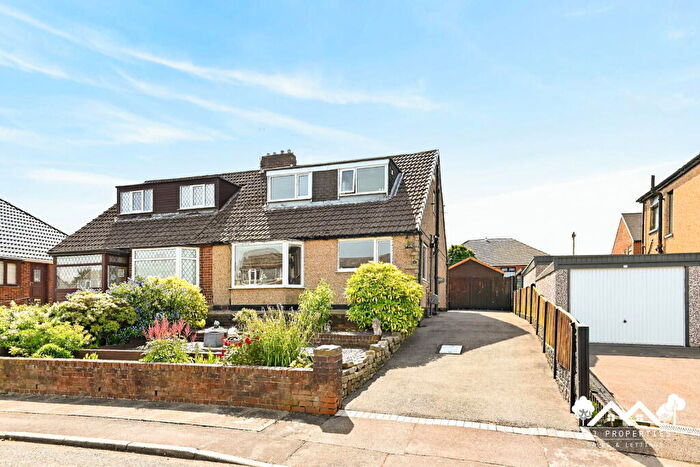 4 Bedroom Semi-Detached House For Sale In Brantwood Avenue, Knuzden, Blackburn, BB1