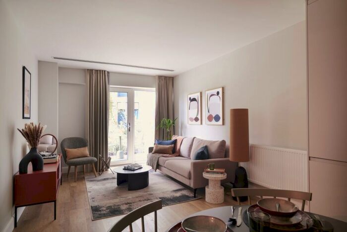 2 Bedroom Apartment To Rent In The Lark, Nine Elms, SW11
